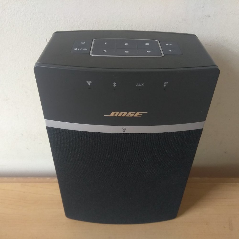 Bose SoundTouch 10 Wireless Music System - Picture 2 of 8